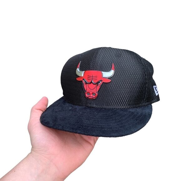 Rare 59Fifty New Era Chicago Bulls Hat - Picture 3 of 7